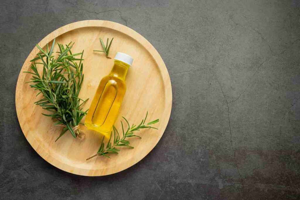 Rosemary oil for natural growth